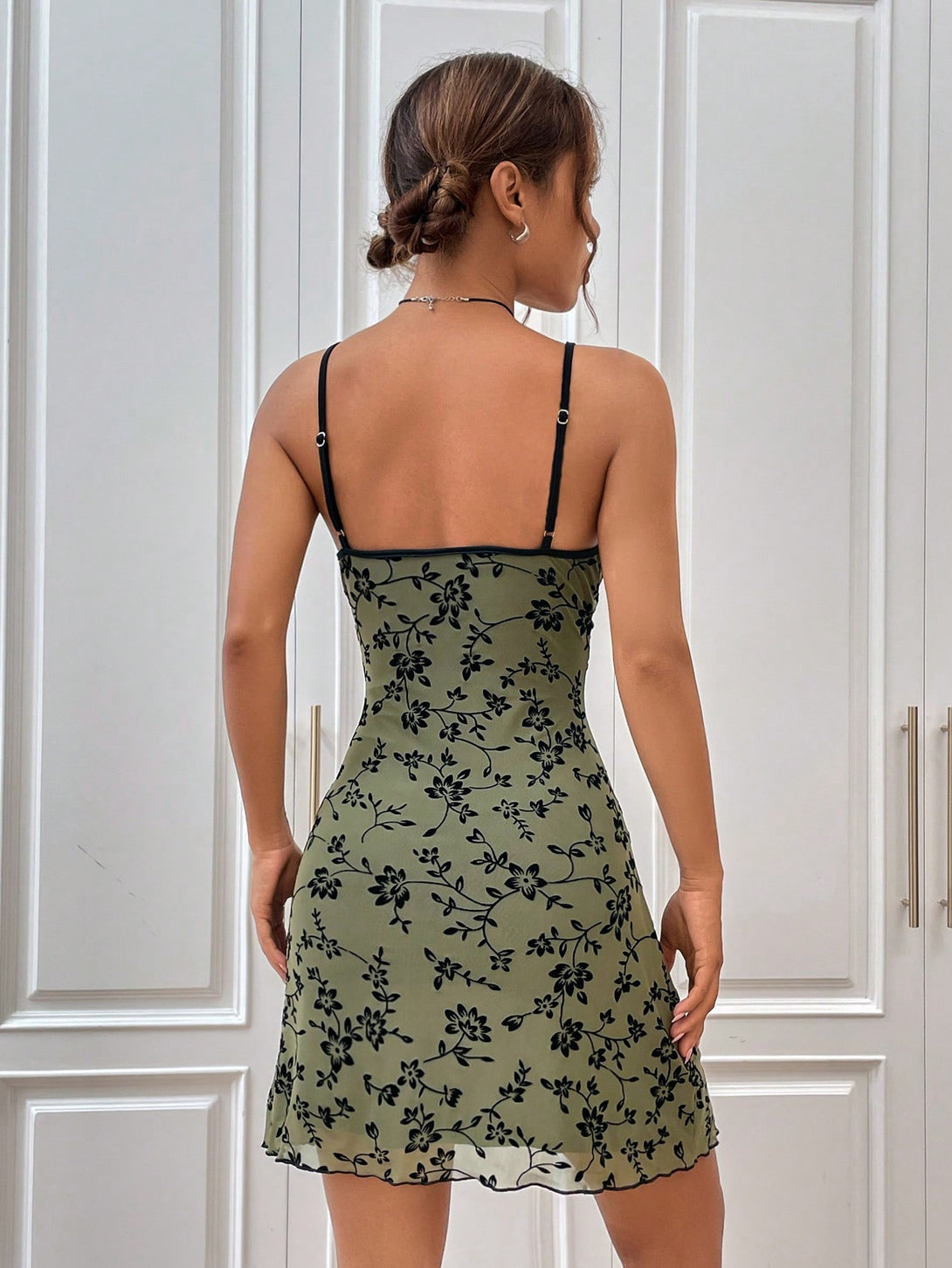 Ropa de Mujer, Ropa de Mujer, Vestidos de mujer, Vestidos cortos de mujer, Colección de trajes de mujer, Verde militar