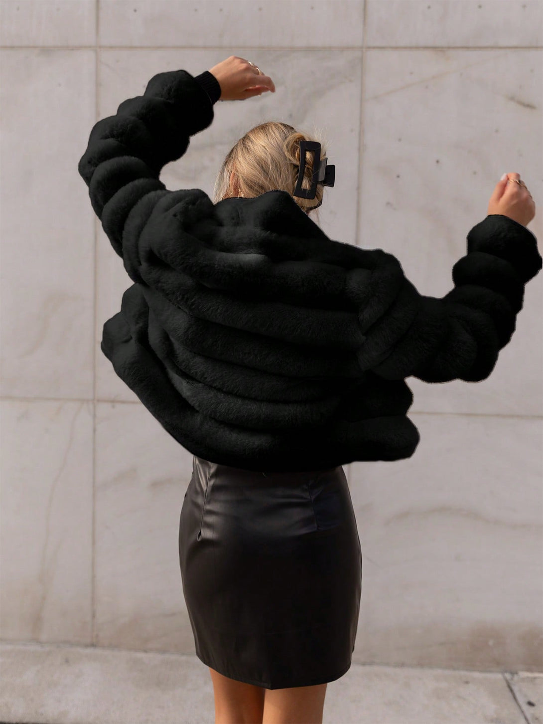 Ropa de Mujer, Ropa de Exterior para Mujer, Abrigos de Pieles Similares para Mujer, Colección de trajes de mujer, 24169864, Negro