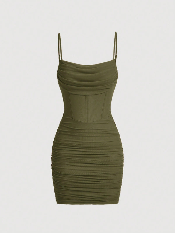 Ropa de Mujer, Ropa de Mujer, Vestidos de mujer, Vestidos cortos de mujer, Colección de trajes de mujer, Verde militar