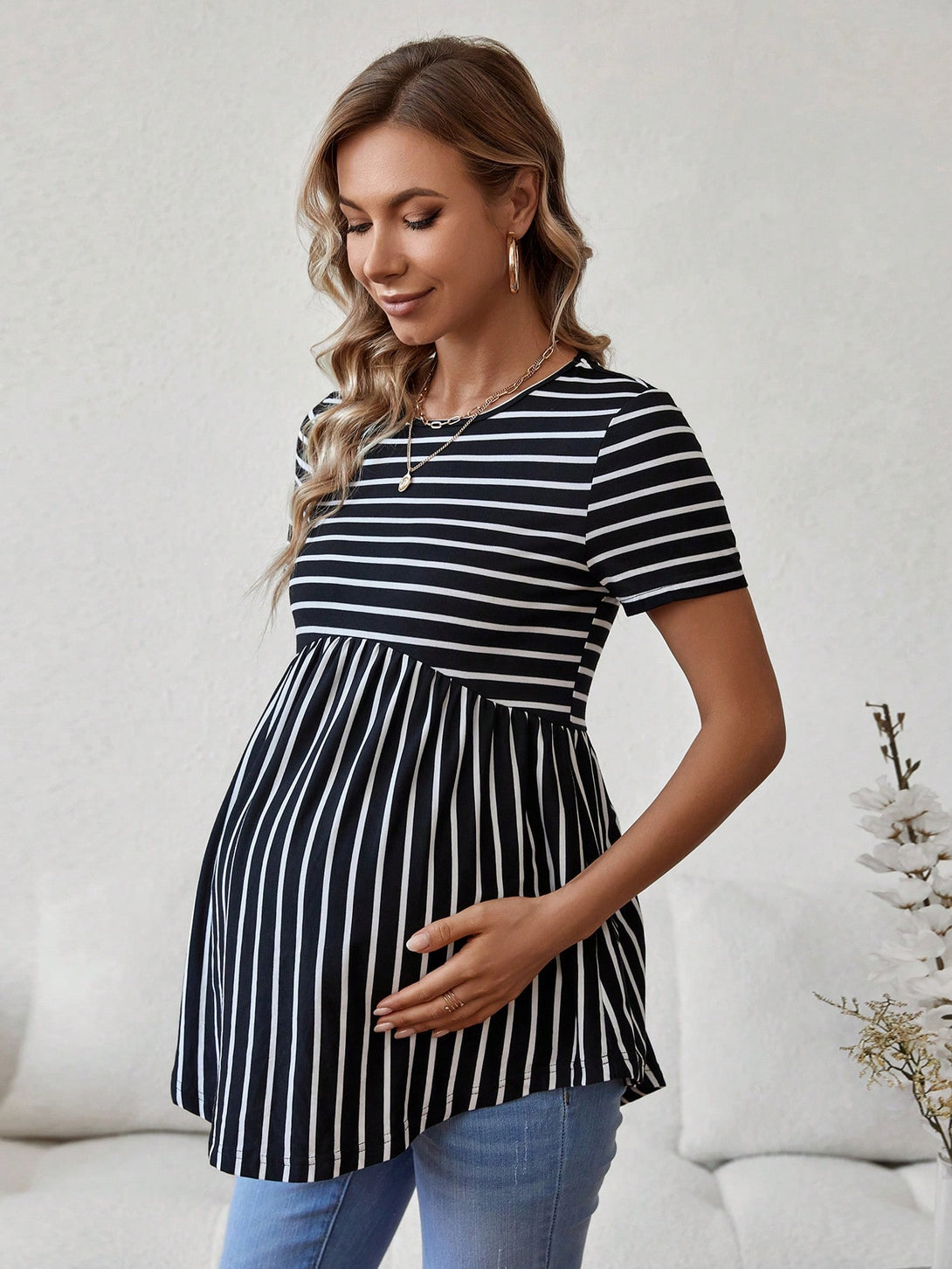 Ropa de Mujer, Ropa Premamá, Tops Premamá, Camisetas premamá, Blanco y Negro