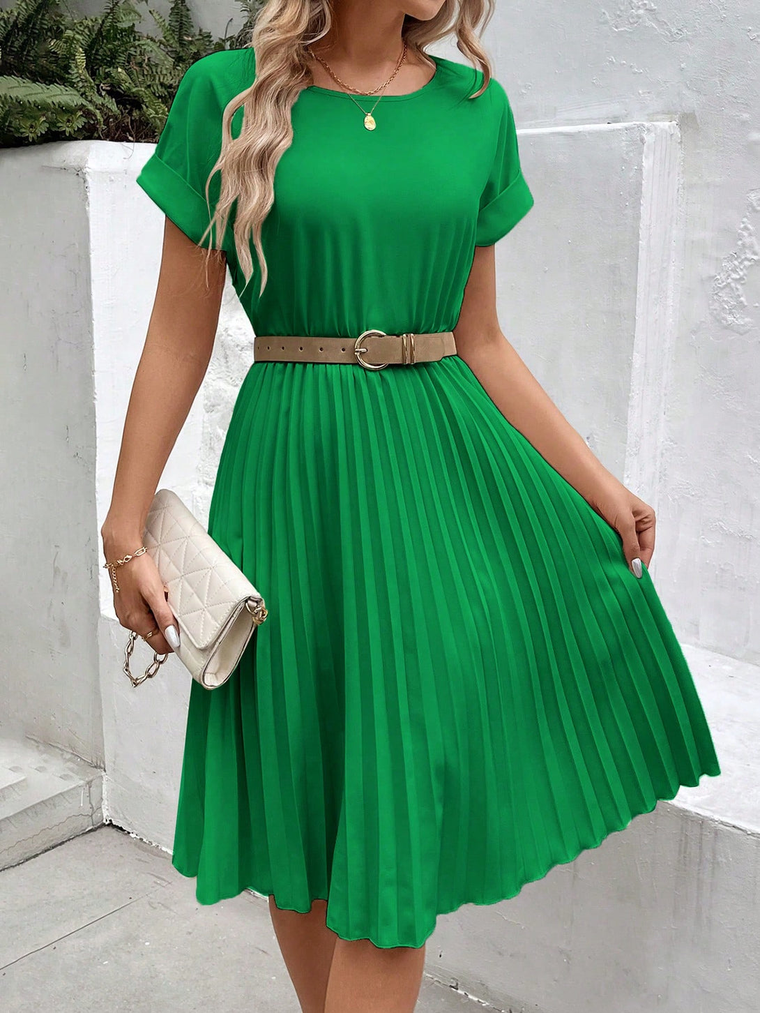 Ropa de Mujer, Ropa de Mujer, Vestidos de mujer, Vestidos midi para mujer, Colección de trajes de mujer, Verde